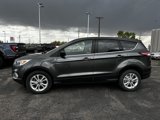 Used 2017 Ford Escape SE image 2