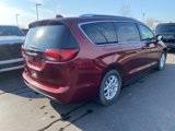 Used 2020 Chrysler Pacifica Touring w/ Cold Weather Group image 4