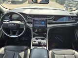 Used 2023 Jeep Grand Cherokee 4WD 4xe image 3