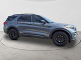 Used 2021 Ford Explorer XLT w/ Equipment Group 202A image 4