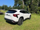 New 2025 Chevrolet Trax RS w/ Sunroof Package image 4