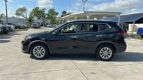 Used 2018 Nissan Rogue SV image 4