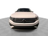 Used 2022 Volkswagen Tiguan SE image 3