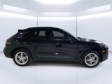 Certified 2024 Porsche Macan image 6