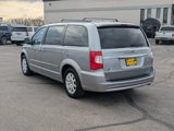 Used 2014 Chrysler Town & Country Touring image 6