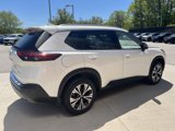 Used 2021 Nissan Rogue SV w/ Premium Package image 6
