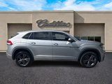 Used 2021 Volkswagen Atlas Cross Sport SE w/ Panoramic Sunroof Package image 2