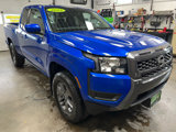 Used 2025 Nissan Frontier SV image 3