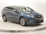 New 2025 Chrysler Pacifica Select image 2