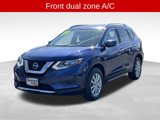 Used 2019 Nissan Rogue SV image 2