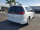 Used 2023 Chrysler Pacifica Touring-L image 6