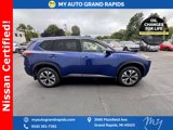 Used 2021 Nissan Rogue SV image 2