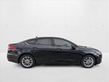 Used 2020 Ford Fusion SE image 4