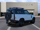 Used 2023 Land Rover Defender 90 X-Dynamic SE image 5