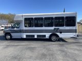 Used 2006 Ford E-450 and Econoline 450 image 2