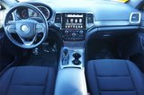 Used 2022 Jeep Grand Cherokee Laredo E image 3