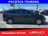 Used 2017 Chrysler Pacifica Touring image 3