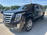 Used 2017 Cadillac Escalade ESV Luxury image 3