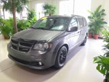Used 2019 Dodge Grand Caravan GT image 2