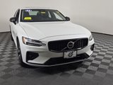 Certified 2025 Volvo S60 B5 Core image 3