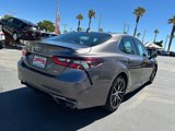 Used 2022 Toyota Camry SE image 4