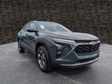 New 2025 Chevrolet Trax LT w/ LT Convenience Package image 2
