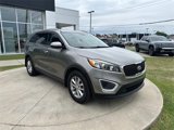 Used 2017 Kia Sorento LX w/ LX Convenience Package image 3