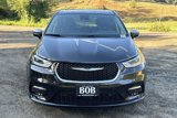 New 2023 Chrysler Pacifica Limited w/ Uconnect Theater Family Group image 3