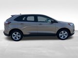 Used 2021 Ford Edge SE image 2