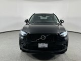 Used 2025 Volvo XC40 B5 Plus image 2
