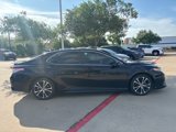 Used 2020 Toyota Camry SE image 4