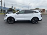 Used 2025 Kia Sorento S image 4
