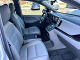 Used 2016 Toyota Sienna XLE w/ XLE Navigation Package image 5