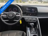 Used 2021 Hyundai Elantra SE image 4