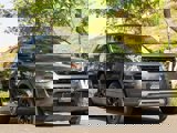Used 2017 Land Rover Discovery Sport SE image 4