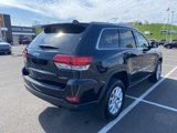 Certified 2022 Jeep Grand Cherokee Laredo E image 3
