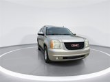 Used 2008 GMC Yukon SLT w/ SLT Preferred Equipment Group image 2
