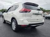 Used 2018 Nissan Rogue SV w/ Premium Package image 3