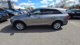 Used 2019 Kia Sorento LX w/ LX Convenience Package image 3