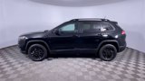 Used 2023 Jeep Cherokee Altitude Lux image 4