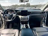 Used 2021 Ford Explorer XLT w/ Equipment Group 202A image 3