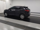 Used 2018 Nissan Rogue Sport SV image 3