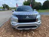 Used 2024 Mitsubishi Outlander SE Black Edition image 2