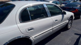 Used 2001 Lincoln Continental image 4