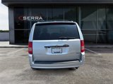 Used 2010 Chrysler Town & Country Touring Plus image 4