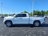 Used 2015 Toyota Tundra SR5 image 2
