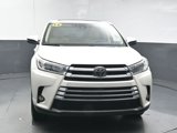 Used 2018 Toyota Highlander Limited image 3