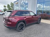 Used 2023 Jeep Grand Cherokee Altitude image 2