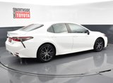 Used 2022 Toyota Camry SE image 4