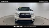 Used 2014 Toyota Highlander XLE image 3